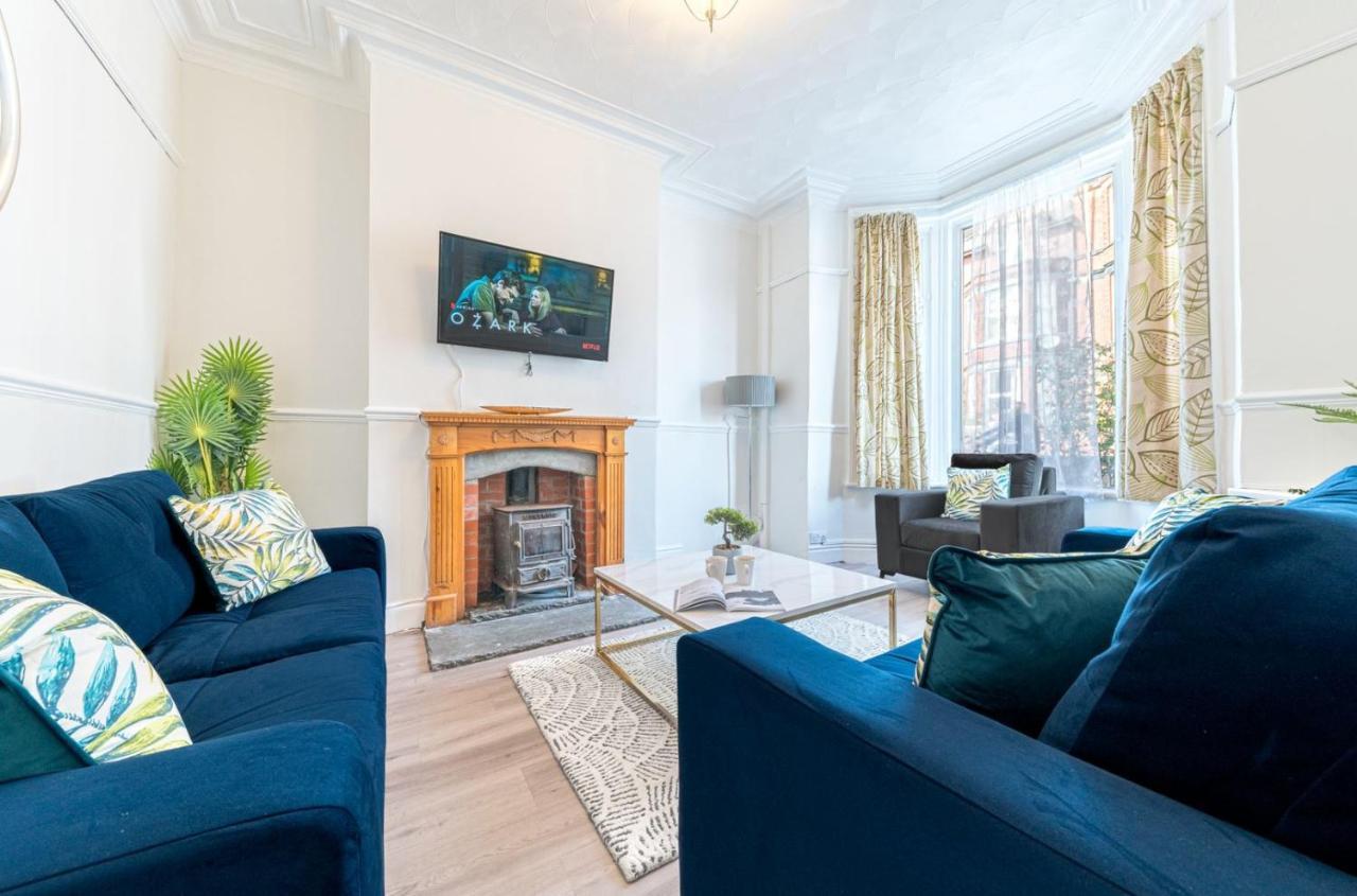 Stylish Luxury Large 4Br Kingbed Leilighet Barrow-in-Furness Eksteriør bilde