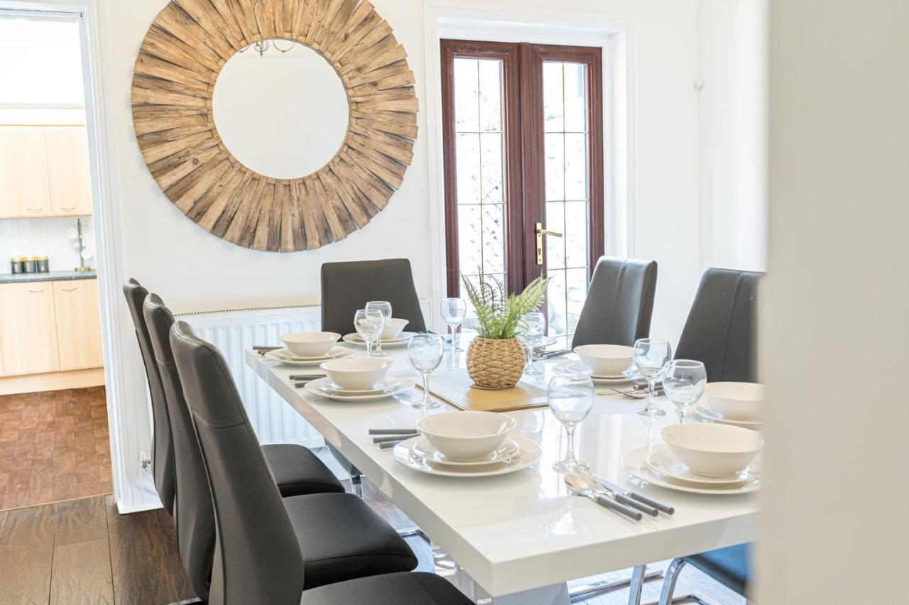 Stylish Luxury Large 4Br Kingbed Leilighet Barrow-in-Furness Eksteriør bilde